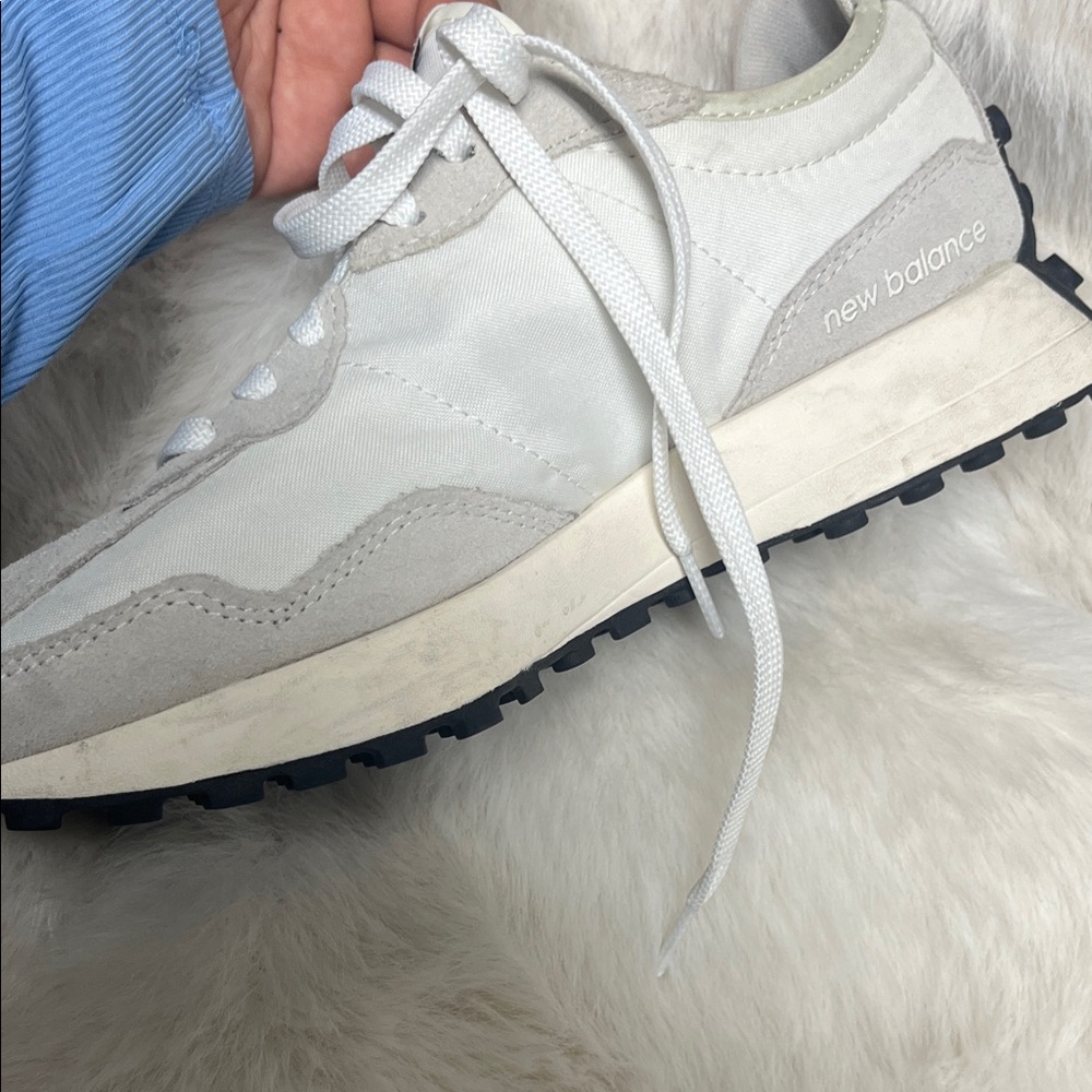 New Balance Cream and Black Sneakers - Picture 3 of 7